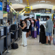 Varias personas  en la terminal T4 del Aeropuerto Adolfo Suárez Madrid-Barajas. Alejandro Martínez Vélez - Europa Press