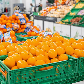Naranjas en un supermercado. MERCADONA Naranjas en un supermercado. MERCADONA