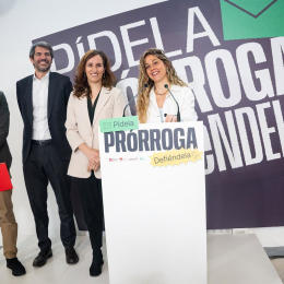 La coordinadora general de Sumar, Lara Hernández, interviene durante una rueda de prensa, en el Espacio Ecooo, a 6 de abril de 2026, en Madrid (España). Eduardo Parra - Europa Press