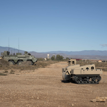 El Ejército de Tierra realiza una demostración dinámica en el Campo de Maniobras y Tiro 'Álvarez de Sotomayor' en Viator (Almería). A 30 de octubre de 2025, en Viator, Almería (Andalucía, España). Marian León - Europa Press