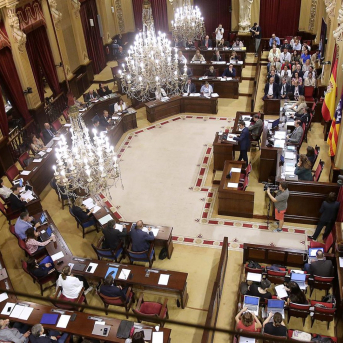 El Parlament aprobará la Universidad de Mallorca con el apoyo de PP, Vox y la abstención del PSIB