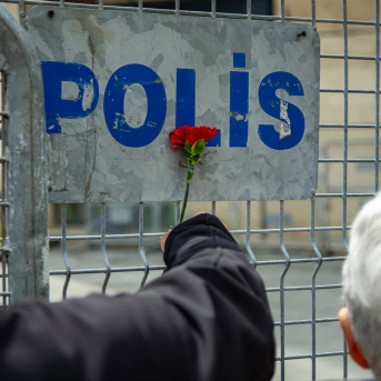 Imagen de archivo de una valla de la Policía de Turquía. Europa Press/Contacto/Abdullah Tepeli