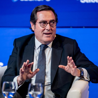 El presidente de la CEOE, Antonio Garamendi, interviene en el simposio 'Wake Up, Spain! Wake Up, Europe!', organizado por 'El Español', a 14 de abril de 2026, en Madrid (España). A. Pérez Meca - Europa Press