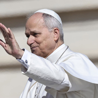 El PSOE se alinea con León XIV frente a las críticas de Trump y afea la postura del PP