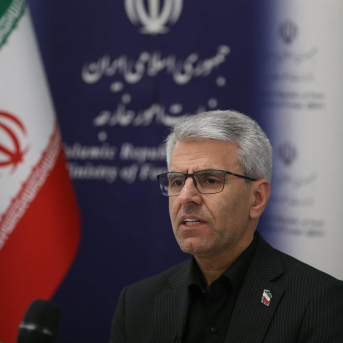 El portaveu del Ministeri d'Exteriors de l'Iran, Esmaeil Baqaei, durant una roda de premsa el 13 de març de 2026 (arxiu) Europa Press/Contacto/Sha Dati