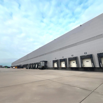 Nave en Alcalá de Henares INMOKING Y KNIGHT FRANK