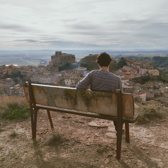 Lanzamiento de la VI edición de Holapueblo, la plataforma contra la despoblación impulsada por Redeia, IKEA y AlmaNatura que conecta pueblos de menos de 5.000 habitantes HOLAPUEBLO