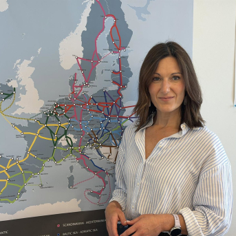 El PNV reclama que la Y Vasca sea prioritaria en el nuevo plan europeo de infraestructuras El PNV reclama que la Y Vasca sea prioritaria en el nuevo plan europeo de infraestructuras