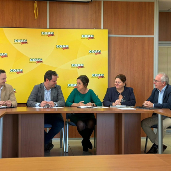 Catalina García aborda con COAG-A las principales demandas del sector agrario y ganadero andaluz Catalina García aborda con COAG-A las principales demandas del sector agrario y ganadero andaluz