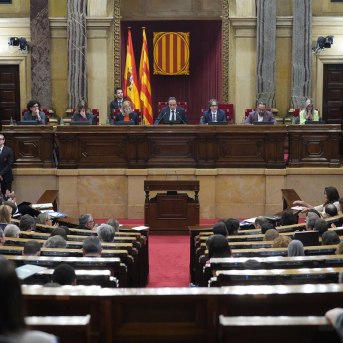 El Parlament tumba la propuesta de Junts para rebajar el IRPF y suprimir Sucesiones y Donaciones El Parlament tumba la propuesta de Junts para rebajar el IRPF y suprimir Sucesiones y Donaciones