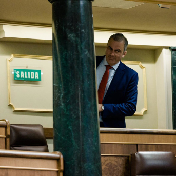 El exportavoz de VOX en el Ayuntamiento de Madrid, Javier Ortega Smith, a su salida de una sesión plenaria en el Congreso de los Diputados, a 24 de febrero de 2026, en Madrid (España).  Carlos Luján - Europa Press