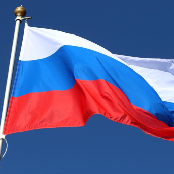 La bandera nacional de la Federación de Rusia, ondeando al viento en un mástil en San Petersburgo. Europa Press/Contacto/Maksim Konstantinov La bandera nacional de la Federación de Rusia, ondeando al viento en un mástil en San Petersburgo. Europa Press/Contacto/Maksim Konstantinov