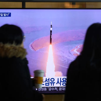 Lanzamiento de un misil hipersónico en un lugar no revelado de Corea del Norte (archivo) Europa Press/Contacto/Kim Jae-Hwan