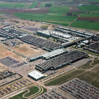 Imagen aérea de la factoría de Renault en Palencia RENAULT