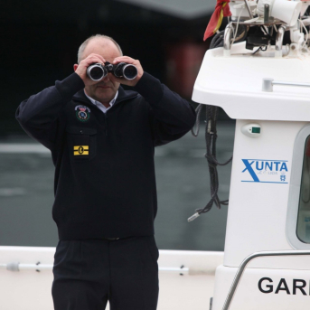 Incautan 40 kilos de pulpo y 11 de centollo en las rías de Vigo y Arousa