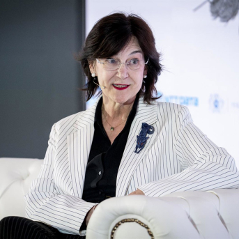 La presidenta de LA CNMC, Cani Fernández Vicién, durante la primera jornada del Forbes Spain Economic Summit 2025, en el Hotel Villa Magna, a 25 de septiembre de 2025, en Madrid (España) A. Pérez Meca - Europa Press