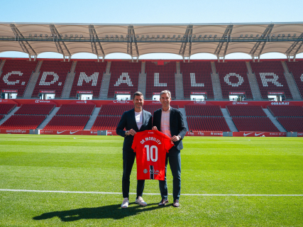 OK Mobility y el RCD Mallorca celebran la finalización de una década de patrocinio conjunto