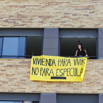 EuropaPress 7454733 vista cartel concentracion convocada sindicato vivienda rioja fin parar