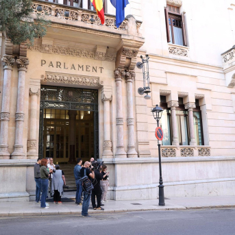 El Parlament tumba la apertura al público de la base militar del Puig Major El Parlament tumba la apertura al público de la base militar del Puig Major