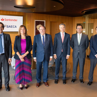 Santander y Saeca refuerzan su alianza para mejorar la financiación al campo