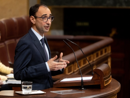 El diputado socialista David Serrada interviene durante un pleno en el Congreso de los Diputados | Eduardo Parra (Europa Press).