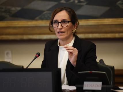 La ministra de Sanidad, Mónica García, durante una comparecencia ante la Comisión de Sanidad en el Senado, a 23 de abril de 2026, en Madrid (España).  Alejandro Martínez Vélez - Europa Press