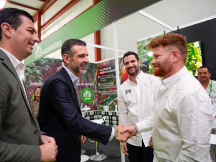 Más de 130 firmas andaluzas participan en la feria agrícola Expolevante de Níjar