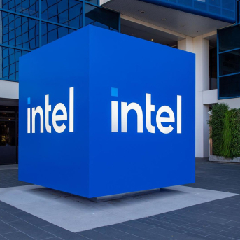 Logo de Intel en sus oficinas centrales en Santa Clara (California, Estados Unidos). Andrej Sokolow/dpa