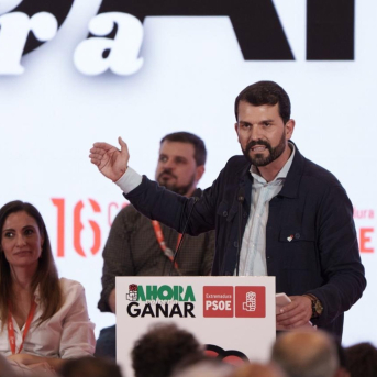 El secretario general del Psoe de Extremadura, álvaro Sánchez Cotrina JAVIER CINTAS/ EUROPA PRESS