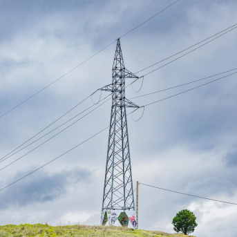 Una torre de tensión eléctrica, a 10 de marzo de 2026, en Madrid (España) Ricardo Rubio - Europa Press