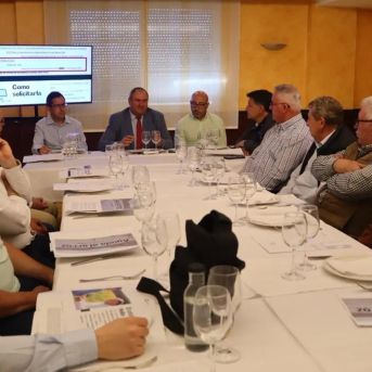 Agricultura lanza una ayuda de 400 euros por hectárea para preservar el coto arrocero de Hellín