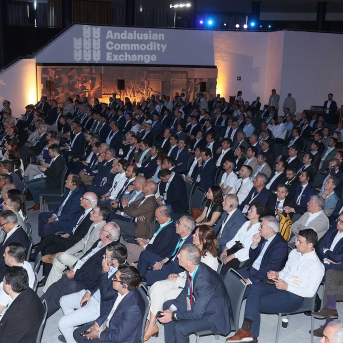 Sevilla reúne a los líderes del mundo del cereal para analizar el impacto geopolítico y el alza de costes