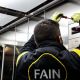 Un operario de ascensor del Grupo FAIN. GRUPO FAIN