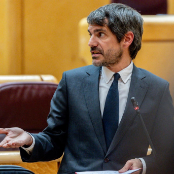 Urtasun prevé aprobar en breve la medida del Estatuto del Artista que habilita el uso de IA