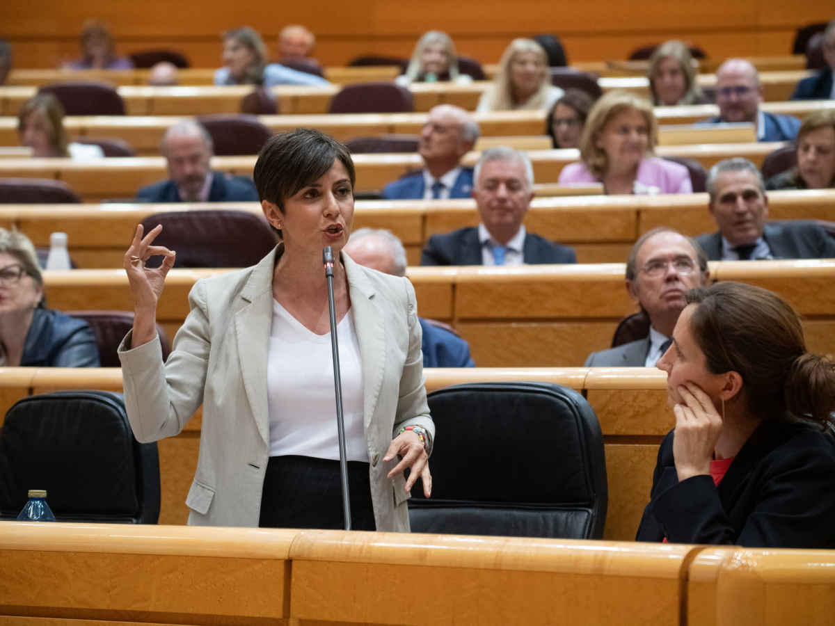 Isabel Rodríguez, ministra de Vivienda, en una de sus recientes comparecencias en el Senado. Foto: Europa Press. 