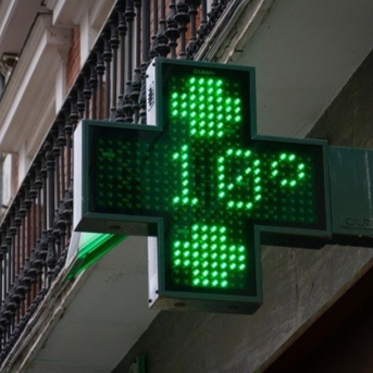 Saavedra niega un problema general de inviabilidad económica en las farmacias rurales asturianas