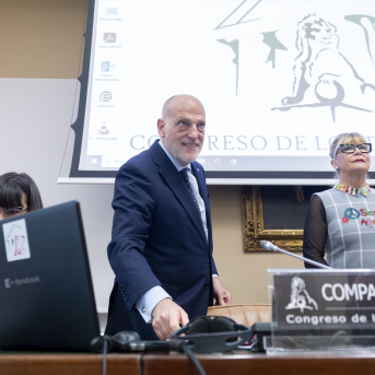 El presidente de LaLiga, Javier Tebas (c), durante la Comisión de Igualdad, en el Congreso  | Alberto Ortega / Europa Press