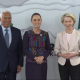 El presidente del Consejo Europeo, António Costa, la presidenta de México, Claudia Sheinbaum y la presidenta de la Comisión Europea, Ursula von der Leyen, durante una reunión del G7. CONSEJO EUROPEO