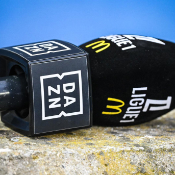 Micrófono con el logo de DAZN. Matthieu Mirville / DPPI / AFP7 / Europa Press