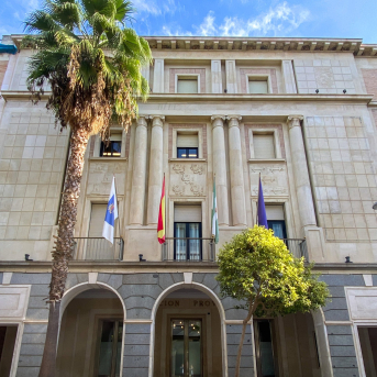 La Diputación refuerza la proyección de empresas onubenses en el Congreso de Frutos Rojos y en una misión directa a Italia