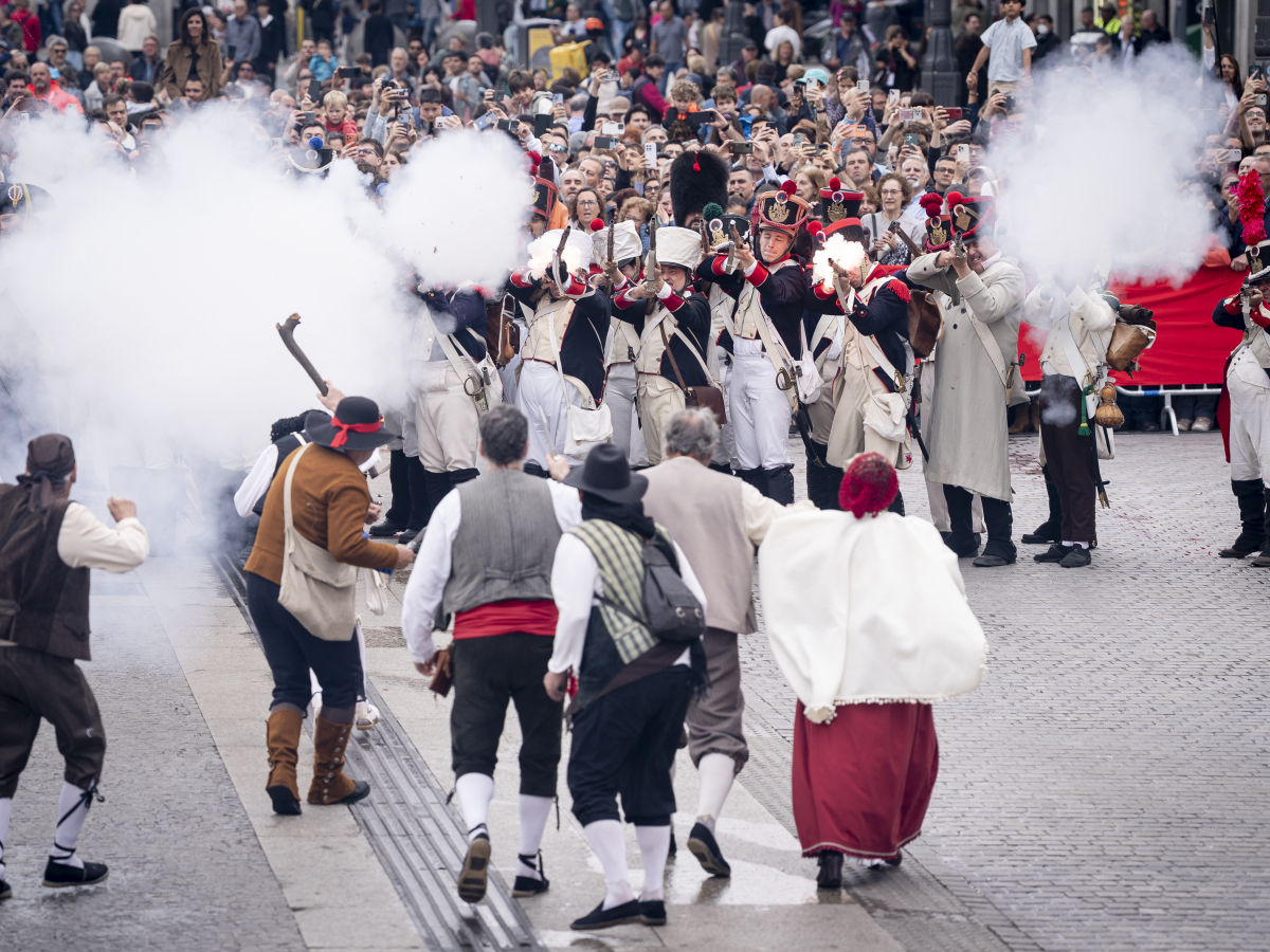 Recreación histórica del 2 de mayo en la Puerta del Sol. Foto: Europa Press.