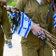 Las banderas de Israel y Estados Unidos ondean juntas durante una concentración pública en Israel, como símbolo de solidaridad y valores compartidos. Europa Press/Contacto/Paulina Patimer