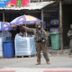 Un militar israelí durante una operación en el campo de refugiados palestino de Al Ain, en Nablús (Cisjordania)  Europa Press/Contacto/Mohammed Nasser