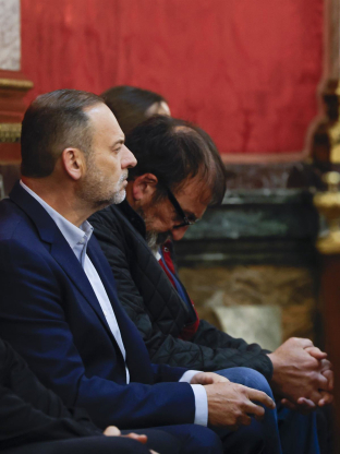 El exministro José Luis Ábalos (i) y su exasesor Koldo García (d) en el banquillo de los acusados durante el juicio por el 'caso mascarillas' en el Tribunal Supremo, a 7 de abril de 2026, en Madrid (España).  Pool