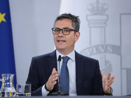 El ministro de la Presidencia, Justicia y Relaciones con las Cortes, Félix Bolaños, durante la rueda de prensa posterior al Consejo de Ministros de este martes, 5 de mayo Alejandro Martínez Vélez - Europa Press