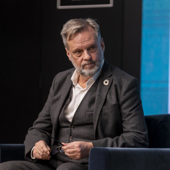 El director Corporativo de Iberia, Juan Cierco, participa en una mesa durante la I Jornada de Turismo de Europa Press, a 14 de noviembre de 2022, en Madrid (España). A. Pérez Meca - Europa Press