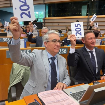 La Rioja pide en Bruselas más protección digital para menores y apoyo a la I+D de sus pymes La Rioja pide en Bruselas más protección digital para menores y apoyo a la I+D de sus pymes