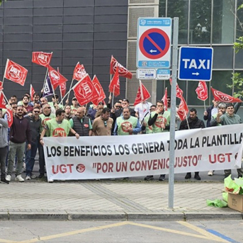 Trabajadores de Exolum se concentran en la Junta para "exigir un convenio colectivo justo y digno" UGT FICA Trabajadores de Exolum se concentran en la Junta para "exigir un convenio colectivo justo y digno" UGT FICA