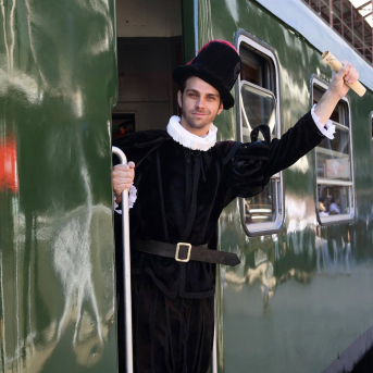 Tren turístico de Felipe II de Alsa ALSA