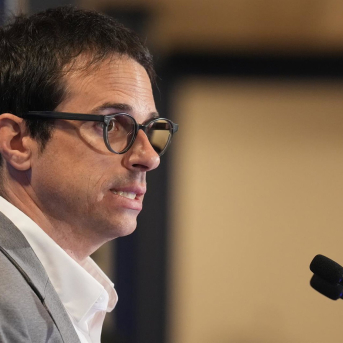 El Portavoz de EH Bildu en el Parlamento Vasco, Pello Otxandiano, durante un desayuno informativo organizado por Fórum Europa, en el Hotel Ercilla, a 13 de abril de 2026, en Bilbao, Vizcaya, País Vasco (España). H.Bilbao - Europa Press El Portavoz de EH Bildu en el Parlamento Vasco, Pello Otxandiano, durante un desayuno informativo organizado por Fórum Europa, en el Hotel Ercilla, a 13 de abril de 2026, en Bilbao, Vizcaya, País Vasco (España). H.Bilbao - Europa Press
